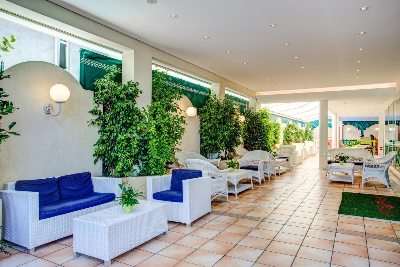 Hotel Smeraldo Cesenatico Exterior foto